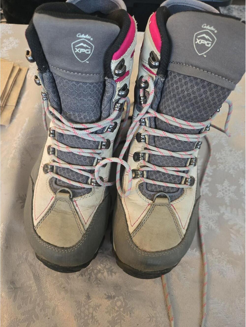 Cabela's XPG Women's Waterproof Hiking Boots - Grey & Pink - Size 7.5M - Picture 6 of 6